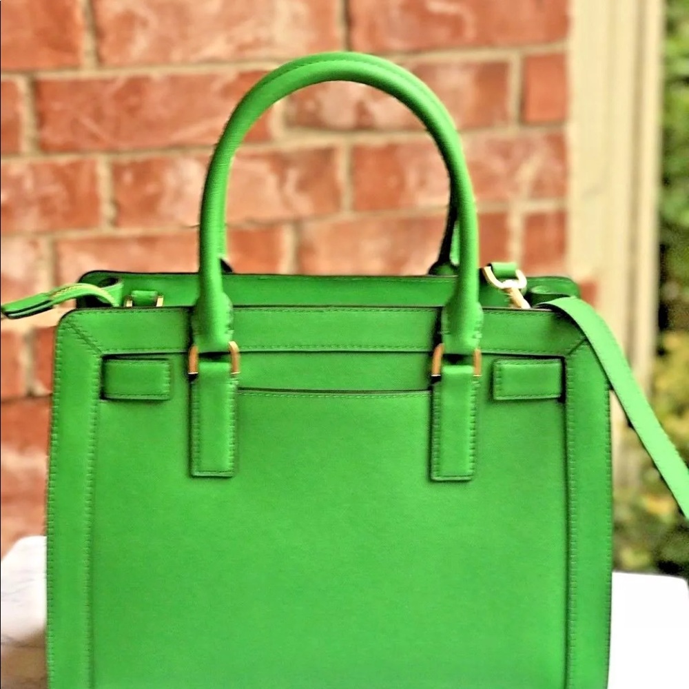 Authentic Michael Kors medium dillon handbag - Picture 3 of 8